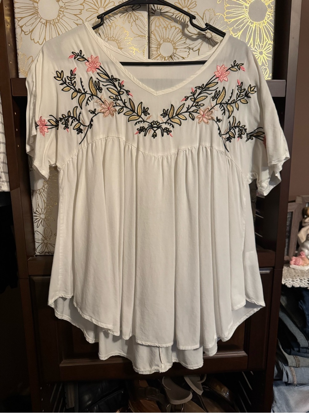 SHEIN White Embroidered V-Neck Tunic with Pink Floral Accents
